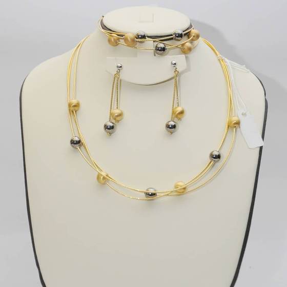 Wire-strand necklace set at Blings et’al, Wuse 2 Abuja